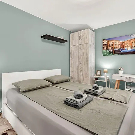 Апартаменти Dany's *