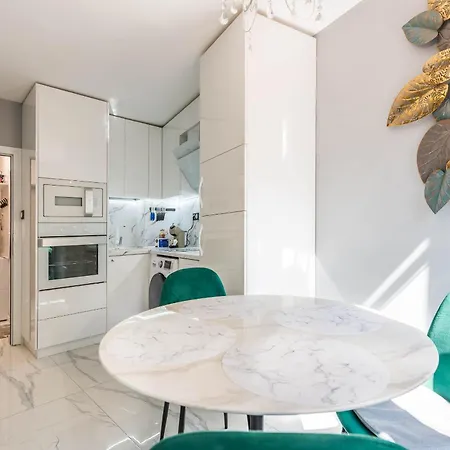 Dany's 公寓 瓦爾納